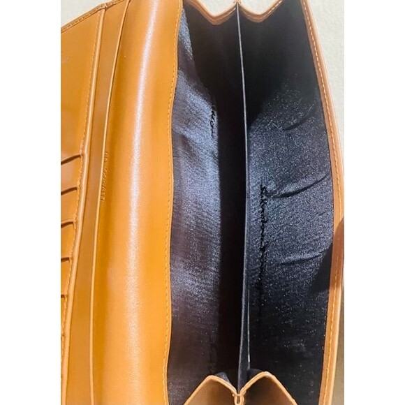 Salvatore Ferragamo Women’s Long Leather Wallet AQ 221407 – Full Set - Picture 7 of 12